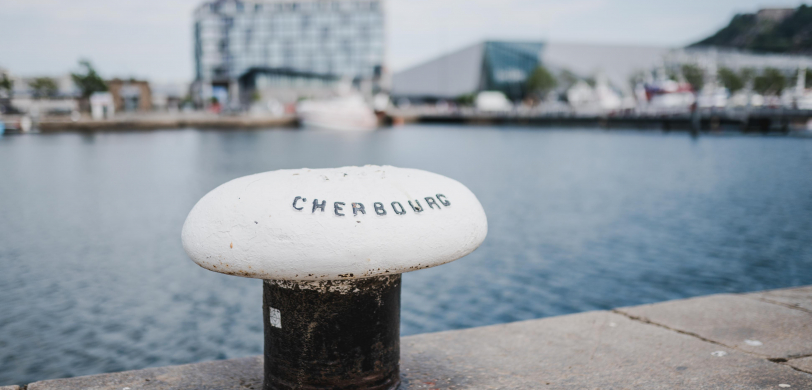 Cherbourg le long des quais
